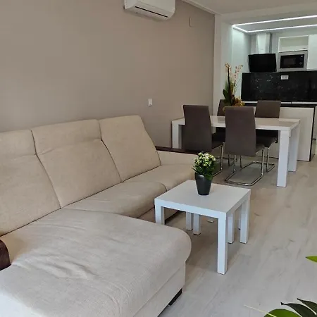 Fantastico 2 Dobles شقة